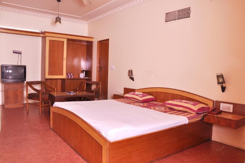 Hotel Savoy - Since 1951 Dzsaipur Kültér fotó