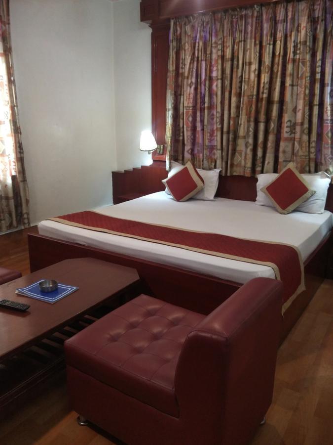 Hotel Savoy - Since 1951 Dzsaipur Kültér fotó